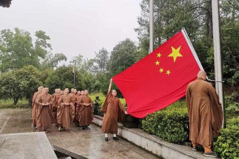 猫王女儿丽莎玛丽的混乱情史